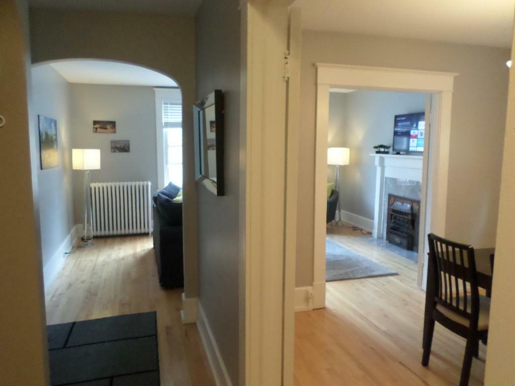 Beautiful, Clean, Quiet 2 Br-In Downtown Ottawa. Parking, Wifi And Netflix Included Apartment Exterior photo